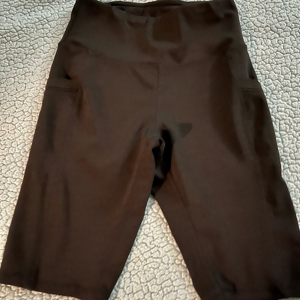 CBB & LOW size Medium Black biker shorts with pockets.